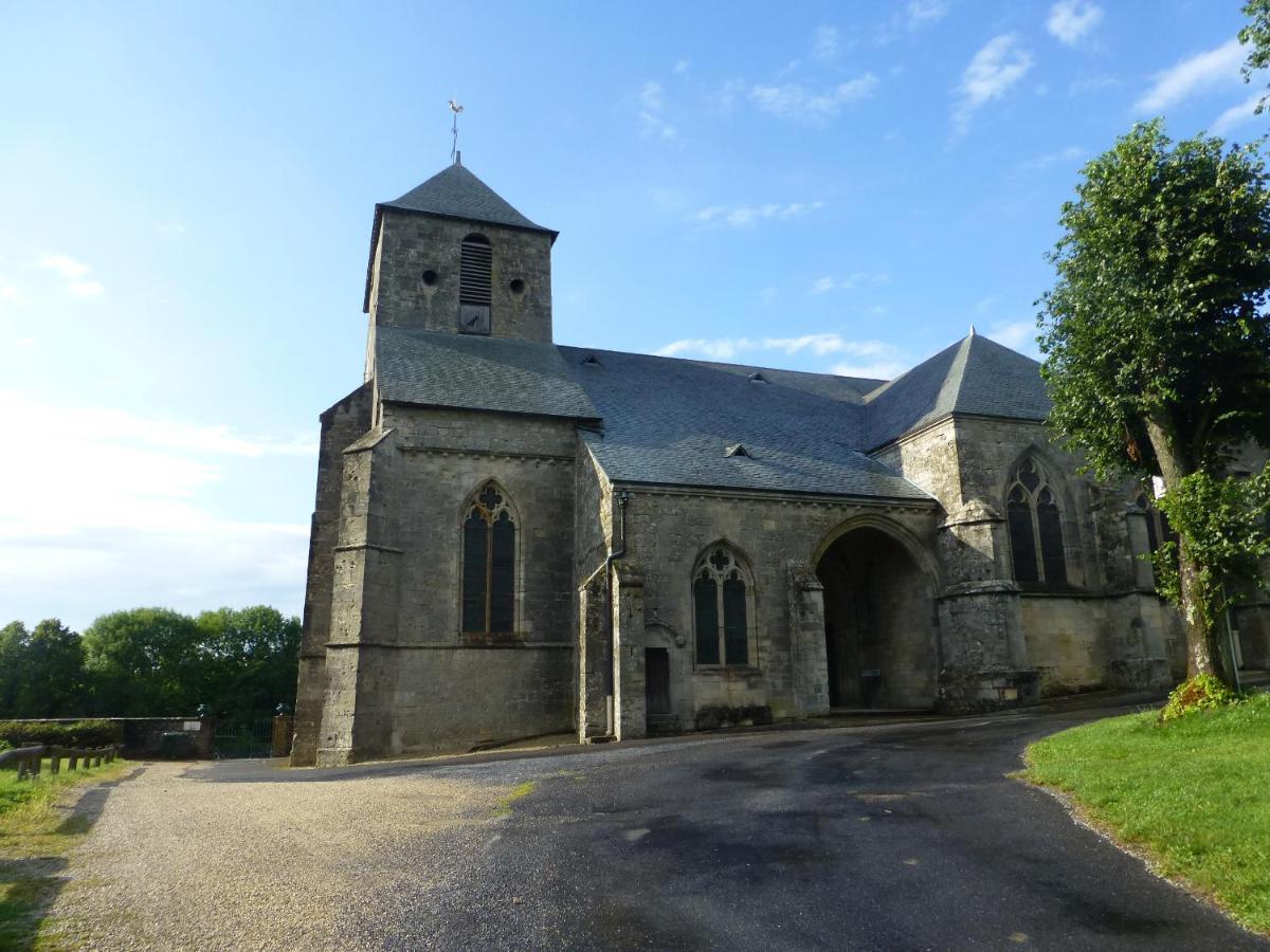 Les Chambres De La Ville Haute Dun-sur-Meuse Exterior foto